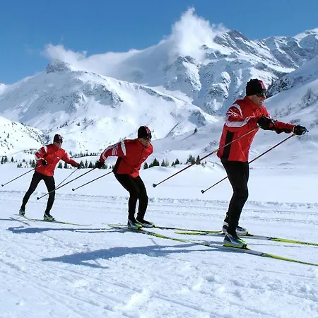Schiwiese Mit Freiem Eintritt In Alpentherme In * Bad Hofgastein